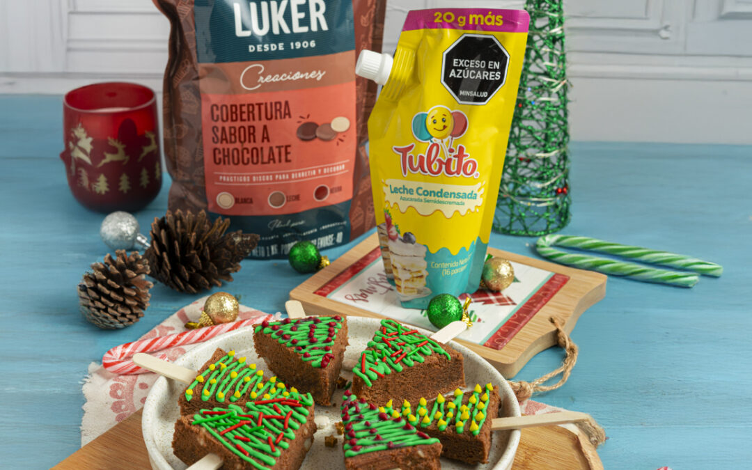 Brownie navideño con leche condensada Tubito